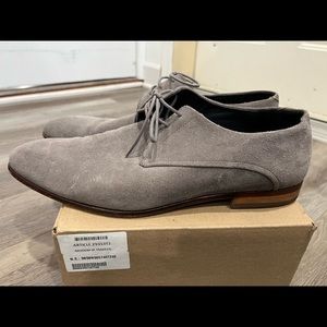 Hugo boss suede gray dress shoes size 11